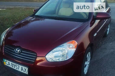 Седан Hyundai Accent 2008 в Каневі