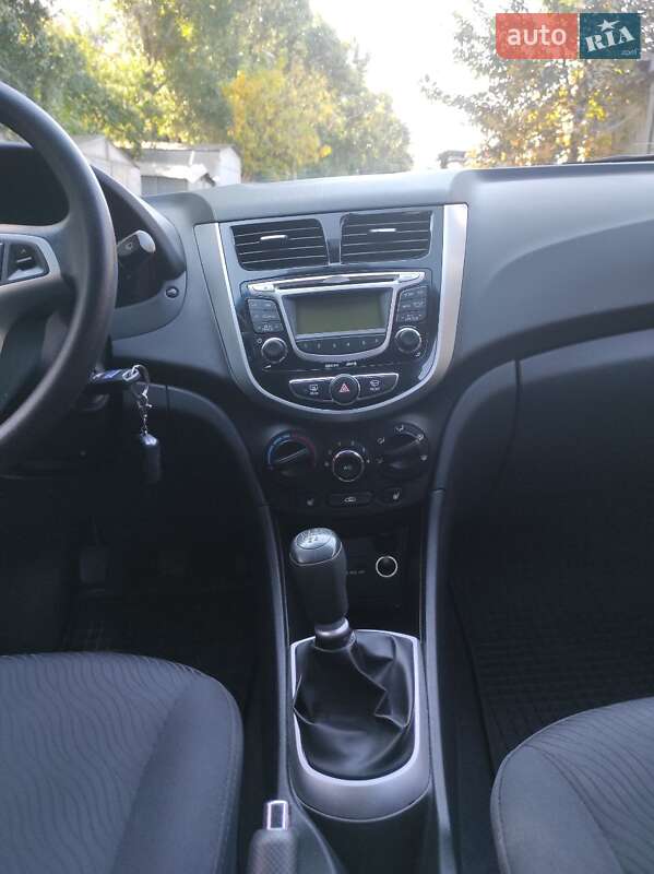 Седан Hyundai Accent 2012 в Харькове