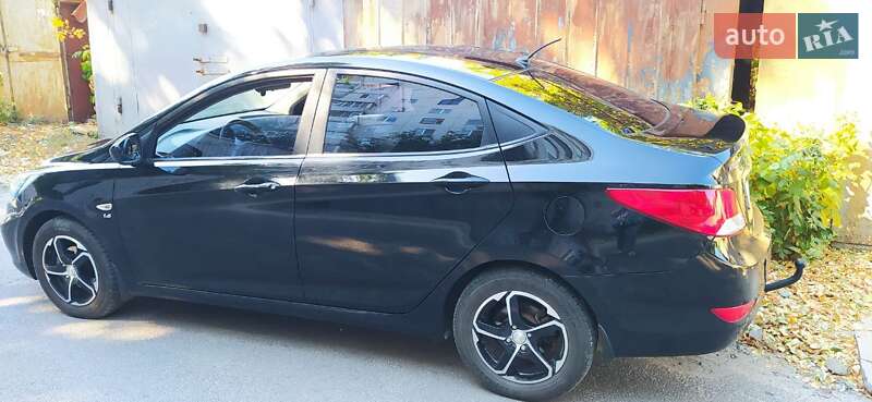 Седан Hyundai Accent 2012 в Харькове