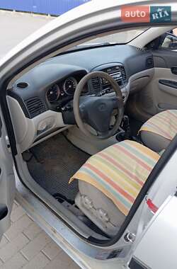 Седан Hyundai Accent 2008 в Калуше