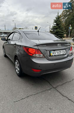 Седан Hyundai Accent 2011 в 