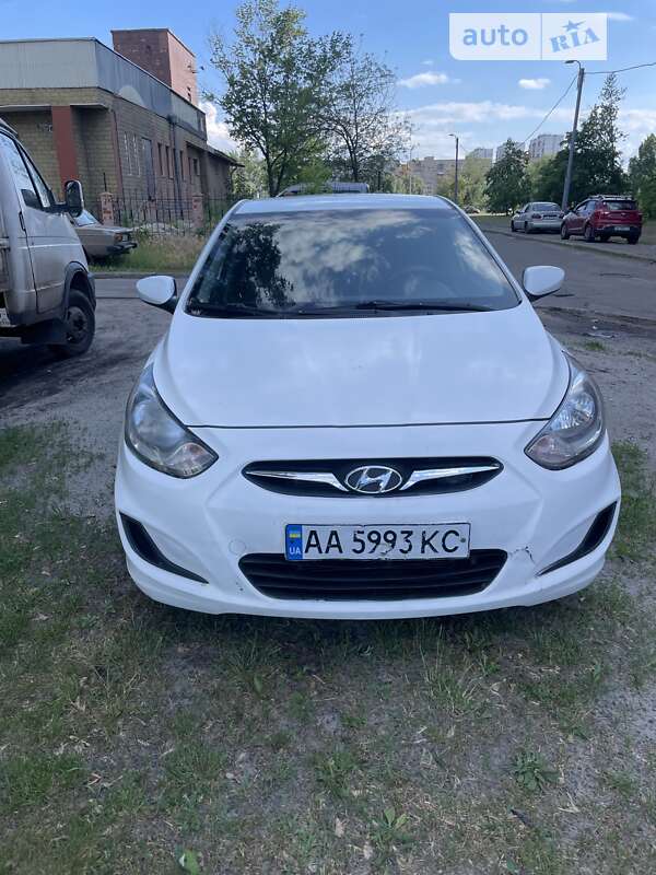 Седан Hyundai Accent 2012 в Києві