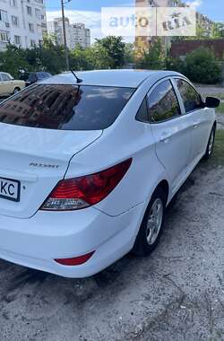 Седан Hyundai Accent 2012 в Києві