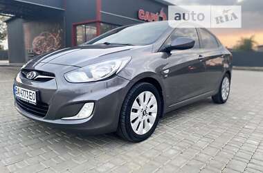 Седан Hyundai Accent 2012 в Вільшанці