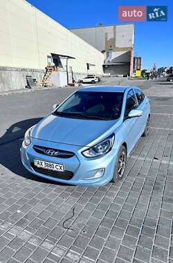 Седан Hyundai Accent 2012 в Львові