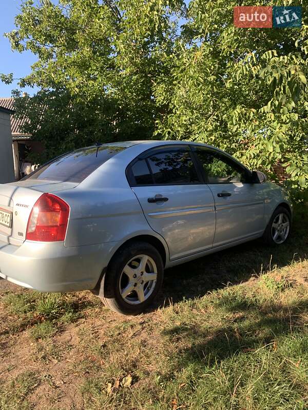 Седан Hyundai Accent 2008 в Умани