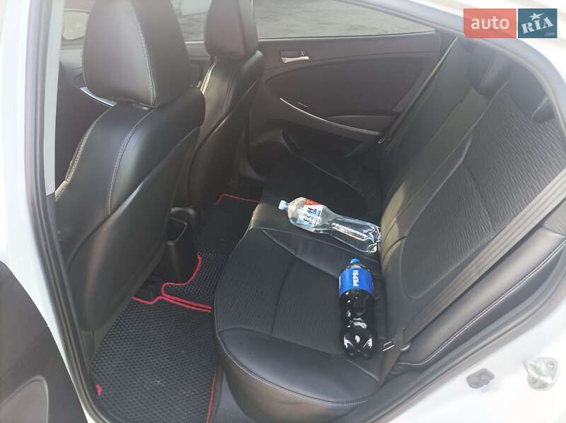 Седан Hyundai Accent 2018 в Павлограді