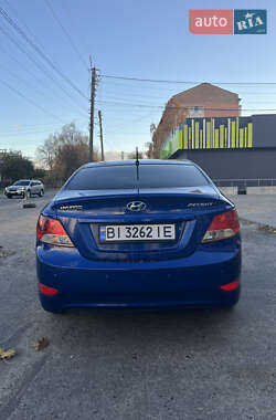 Седан Hyundai Accent 2013 в Лубнах