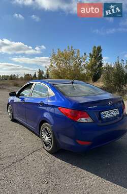 Седан Hyundai Accent 2012 в Тетієві