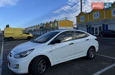 Седан Hyundai Accent 2013 в Одессе