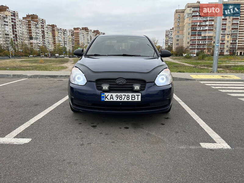 Седан Hyundai Accent 2009 в Киеве