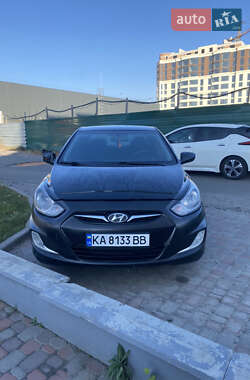 Седан Hyundai Accent 2011 в Вишневом