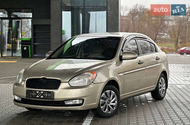 Седан Hyundai Accent 2008 в Днепре