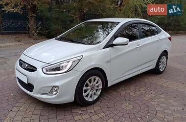 Седан Hyundai Accent 2013 в Запоріжжі