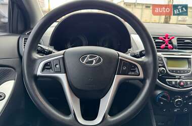 Седан Hyundai Accent 2012 в Днепре