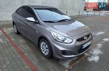 Седан Hyundai Accent 2018 в Києві