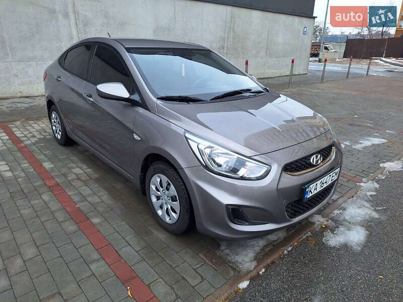 Седан Hyundai Accent 2018 в Киеве