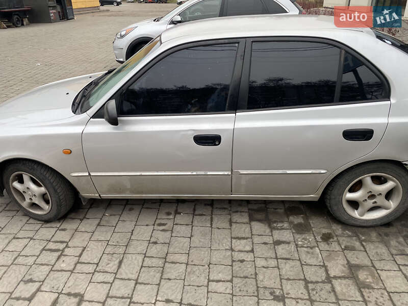 Ліфтбек Hyundai Accent 2000 в Львові фото 6 Ліфтбек Hyundai Accent 2000 в Львові
