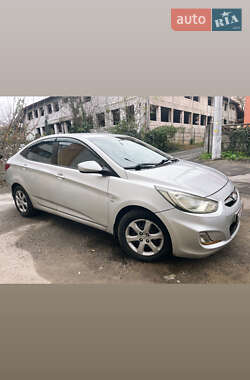 Седан Hyundai Accent 2011 в 