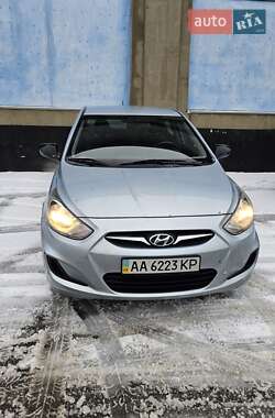 Седан Hyundai Accent 2011 в Киеве