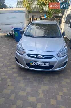 Седан Hyundai Accent 2014 в Львові