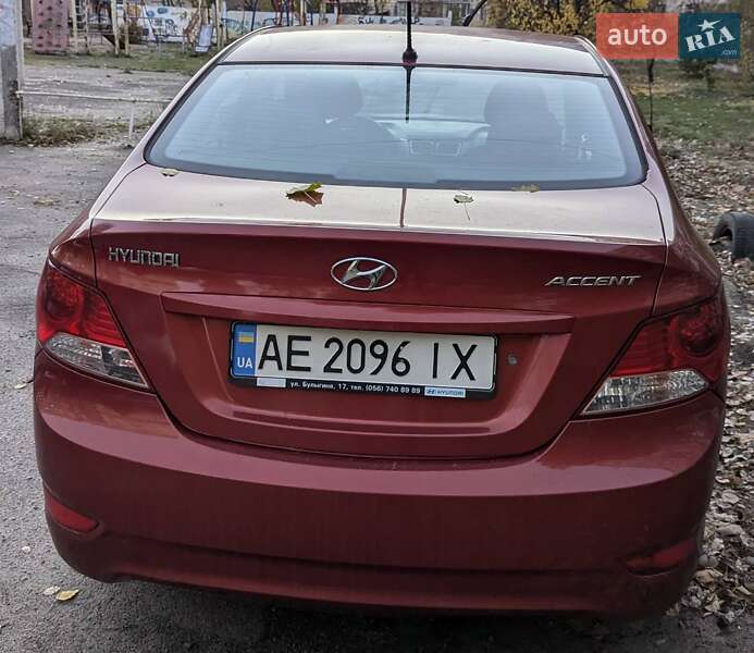 Седан Hyundai Accent 2011 в Днепре