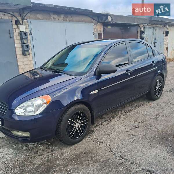 Седан Hyundai Accent 2009 в Дніпрі