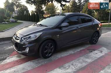 Седан Hyundai Accent 2013 в Львові