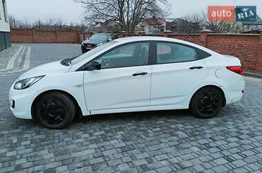 Седан Hyundai Accent 2013 в Луцке