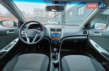 Седан Hyundai Accent 2013 в Луцке