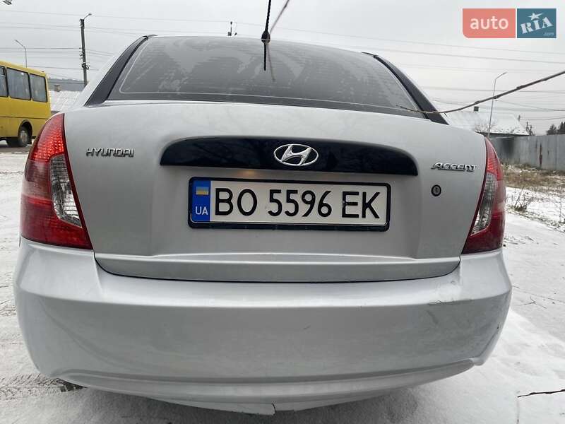 Седан Hyundai Accent 2009 в Бережанах