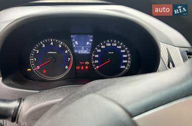 Седан Hyundai Accent 2013 в 