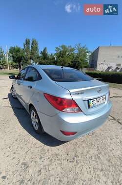 Седан Hyundai Accent 2011 в Кривом Роге