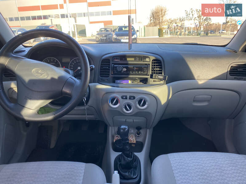 Седан Hyundai Accent 2008 в Святопетровское фото 13 Седан Hyundai Accent 2008 в Святопетровское