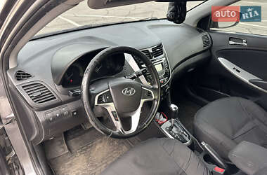 Седан Hyundai Accent 2011 в Днепре