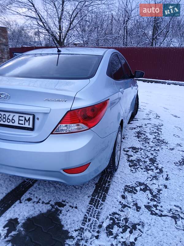 Седан Hyundai Accent 2011 в Львове