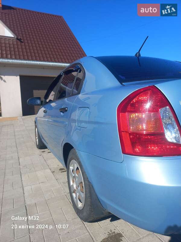 Седан Hyundai Accent 2007 в Микуличах