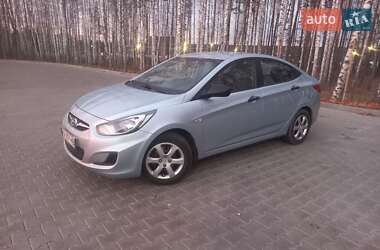 Седан Hyundai Accent 2011 в Києві