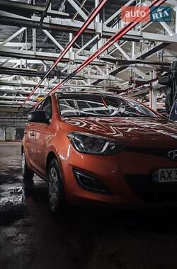 Хетчбек Hyundai Accent 2013 в Харкові