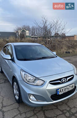 Седан Hyundai Accent 2012 в Полтаве