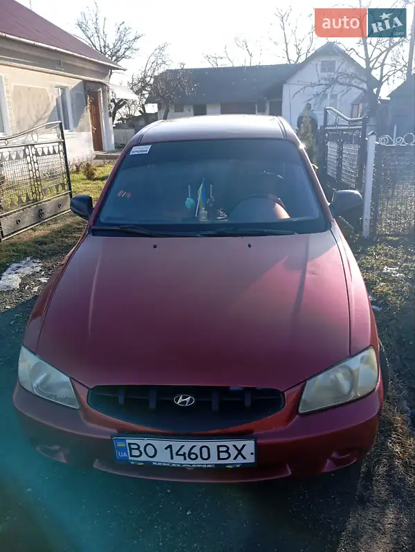 Hyundai Accent 2000