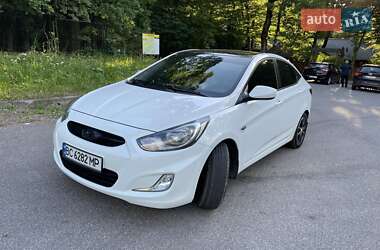 Седан Hyundai Accent 2012 в Стебнику