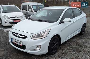 Седан Hyundai Accent 2013 в Рівному