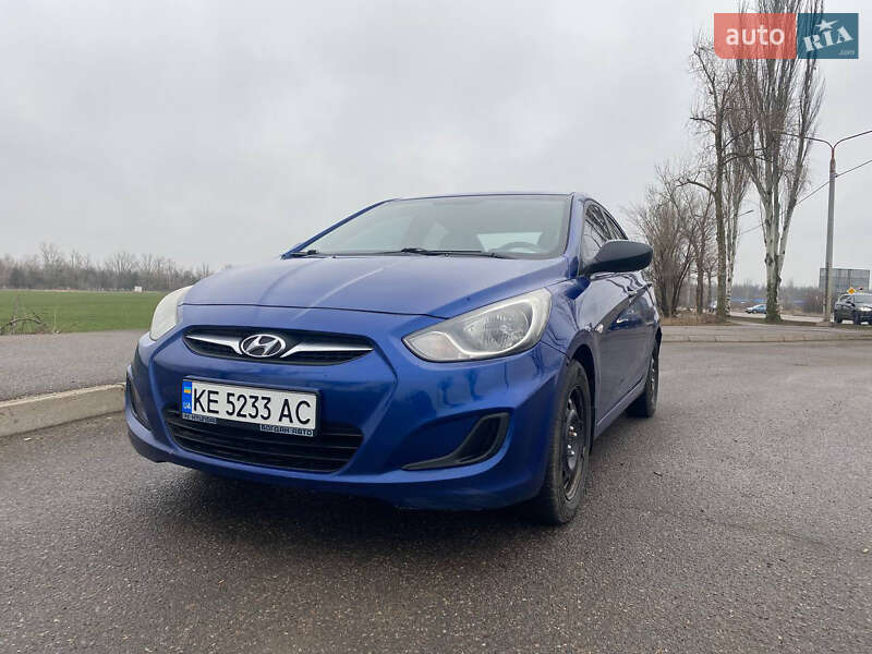 Седан Hyundai Accent 2011 в Кривому Розі