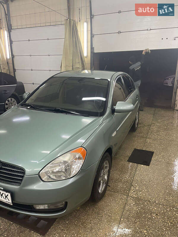 Hyundai Accent 2008