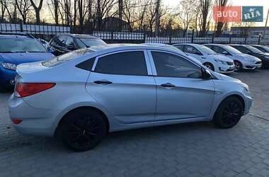 Седан Hyundai Accent 2013 в Миколаєві