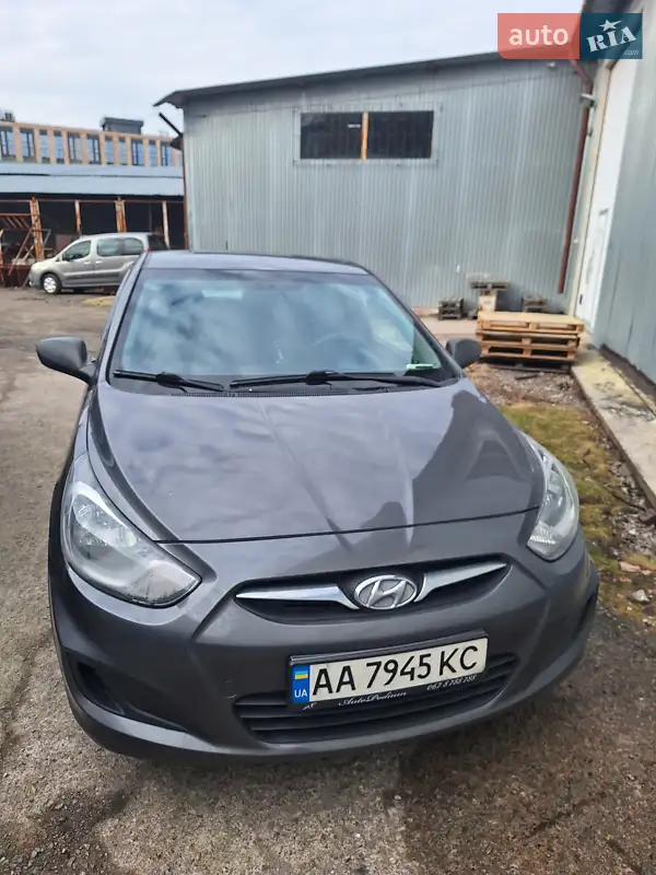 Hyundai Accent 2014