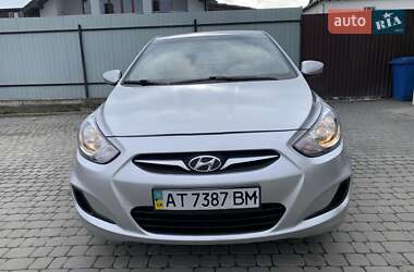 Седан Hyundai Accent 2012 в Івано-Франківську