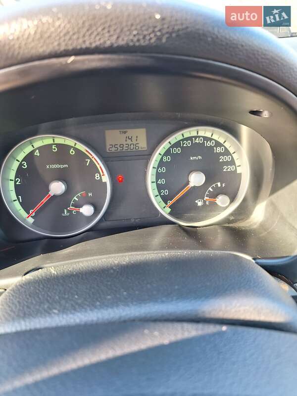 Седан Hyundai Accent 2009 в Ровно