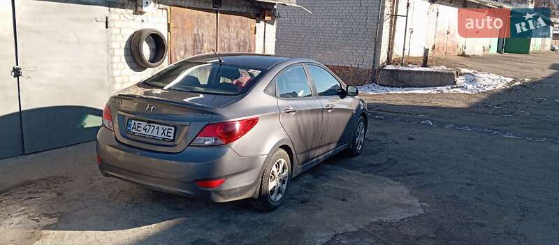 Седан Hyundai Accent 2011 в Дніпрі